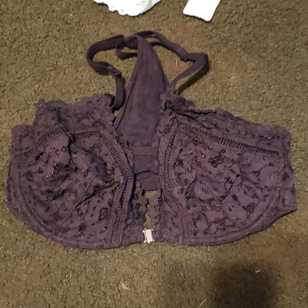 Victorias Secret front close bra